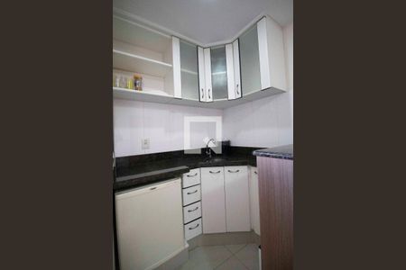 Studio para alugar com 44m², 1 quarto e 1 vaga Studio para alugar com 44m², 1 quarto e 1 vagaCozinha