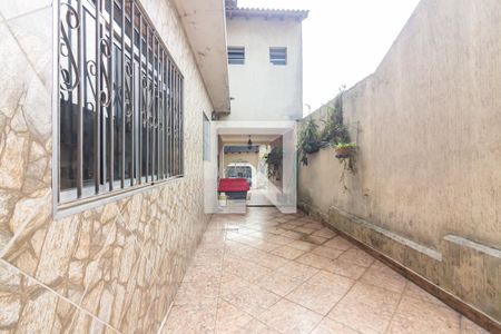 Casa à venda com 426m², 5 quartos e 8 vagas Casa à venda com 426m², 5 quartos e 8 vagasQuintal