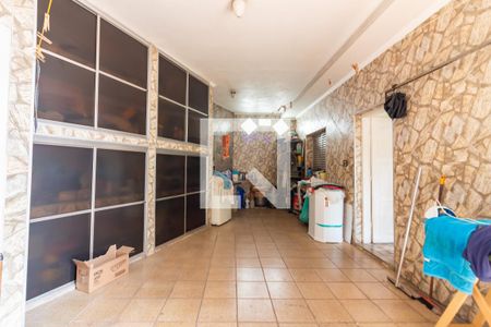 Casa à venda com 426m², 5 quartos e 8 vagas Casa à venda com 426m², 5 quartos e 8 vagasÁrea de Serviço