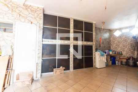 Casa à venda com 426m², 5 quartos e 8 vagas Casa à venda com 426m², 5 quartos e 8 vagasÁrea de Serviço