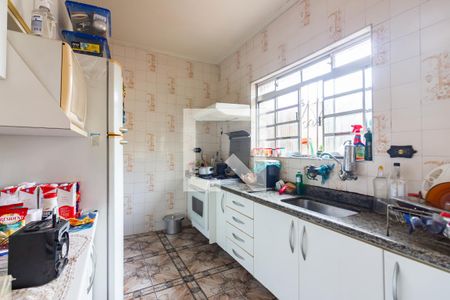 Casa à venda com 426m², 5 quartos e 8 vagas Casa à venda com 426m², 5 quartos e 8 vagasCozinha