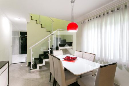 Sala de casa à venda com 3 quartos, 118m² em Vila Carrao, São Paulo