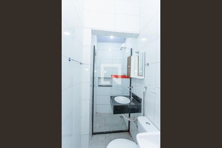 Banheiro de apartamento para alugar com 1 quarto, 15m² em Jardim Cidade Pirituba, São Paulo