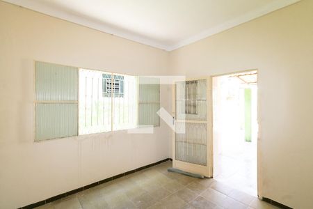 Sala de casa para alugar com 2 quartos, 120m² em Campo Grande, Rio de Janeiro