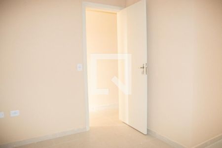 Quarto 2 de apartamento para alugar com 2 quartos, 75m² em Vila Isolina Mazzei, São Paulo