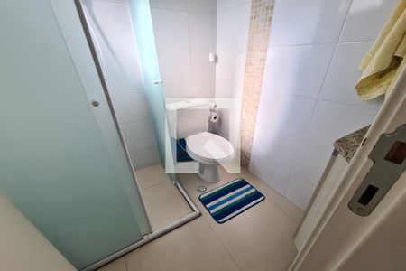 Banheiro da Suíte 1 de casa de condomínio à venda com 2 quartos, 61m² em Vila Califórnia, São Paulo