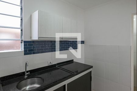 Cozinha de kitnet/studio para alugar com 1 quarto, 24m² em Vila Gumercindo, São Paulo