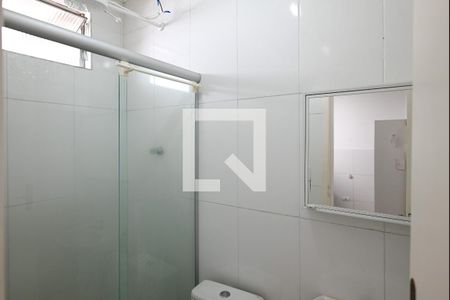 Banheiro de kitnet/studio para alugar com 1 quarto, 24m² em Vila Gumercindo, São Paulo