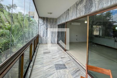 Varanda de apartamento para alugar com 3 quartos, 170m² em Jardim Guanabara, Rio de Janeiro