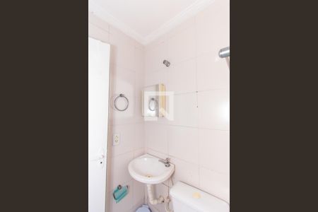 Banheiro de kitnet/studio para alugar com 1 quarto, 20m² em Aclimação, São Paulo