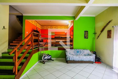 Sala de casa à venda com 4 quartos, 350m² em Jardim Maria Rosa, Taboão da Serra