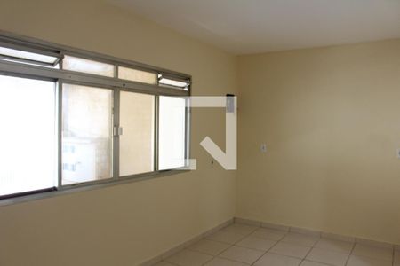 Sala de casa para alugar com 1 quarto, 40m² em Jardim Palmira, Guarulhos