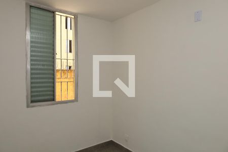 Quarto 2 de apartamento para alugar com 2 quartos, 52m² em Conjunto Residencial José Bonifácio, São Paulo