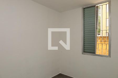 Quarto 2 de apartamento para alugar com 2 quartos, 52m² em Conjunto Residencial José Bonifácio, São Paulo