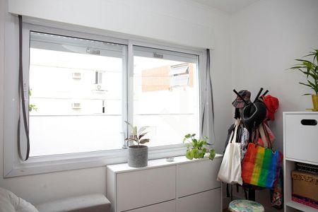 Quarto 2 de apartamento para alugar com 3 quartos, 74m² em Independência, Porto Alegre