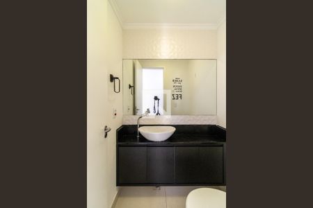 Lavabo de apartamento para alugar com 2 quartos, 60m² em Vila Anastácio, São Paulo