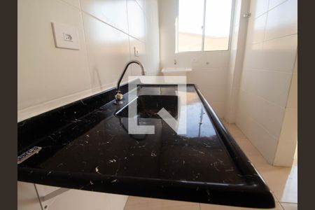 Sala/Cozinha de apartamento à venda com 2 quartos, 38m² em Vila Londrina, São Paulo