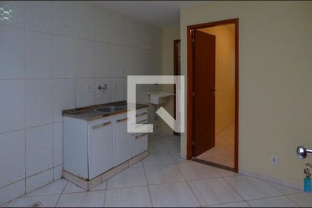 Studio de kitnet/studio para alugar com 1 quarto, 30m² em Vargem Pequena, Rio de Janeiro