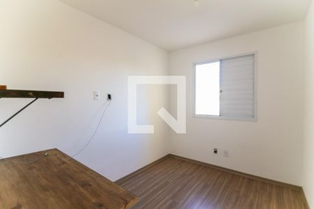 Quarto 1 de apartamento para alugar com 2 quartos, 57m² em Parque Assunção, Taboão da Serra