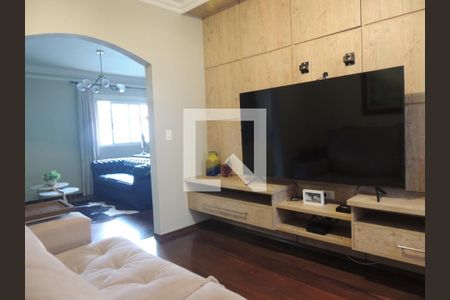 Sala de TV de casa à venda com 4 quartos, 250m² em Brooklin Paulista, São Paulo