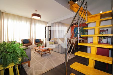 Sala de apartamento à venda com 4 quartos, 240m² em Santo Antônio, Belo Horizonte