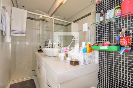 Banheiro de apartamento à venda com 4 quartos, 240m² em Santo Antônio, Belo Horizonte