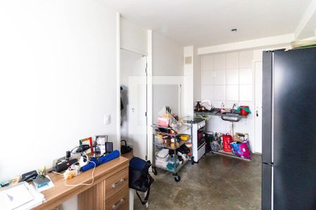 Sala e cozinha de kitnet/studio para alugar com 1 quarto, 35m² em Cambuci, São Paulo