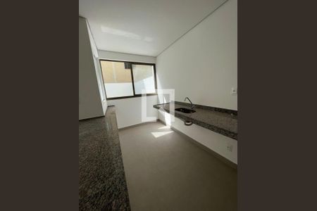 Apartamento à venda com 2 quartos, 60m² em Sagrada Família, Belo Horizonte