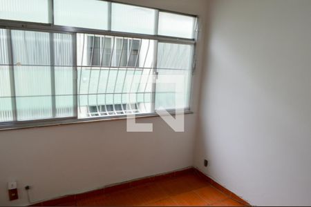 Sala de apartamento para alugar com 3 quartos, 59m² em Pilares, Rio de Janeiro