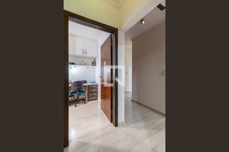 Corredor Dormitórios de apartamento à venda com 3 quartos, 92m² em Vila America, Santo André