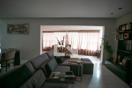 Sala de apartamento à venda com 4 quartos, 210m² em Belvedere, Belo Horizonte