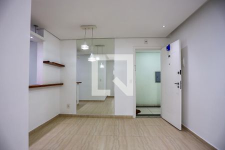 Sala  de apartamento para alugar com 2 quartos, 49m² em Jardim Santa Izabel, Cotia