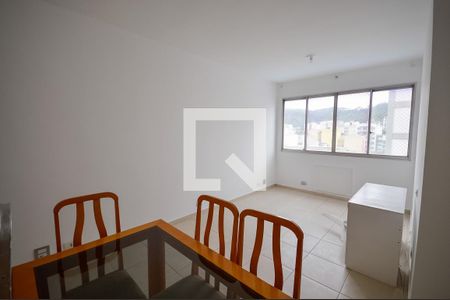 Apartamento à venda com 70m², 2 quartos e 1 vagaSala