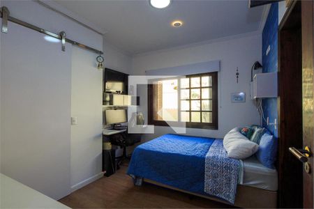 Casa à venda com 4 quartos, 279m² em Jardim Marajoara, São Paulo