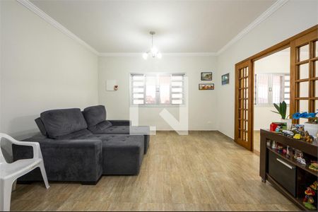 Casa à venda com 3 quartos, 184m² em Vila Cordeiro, São Paulo
