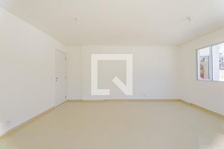 Apartamento para alugar com 53m², 2 quartos e 1 vaga Apartamento para alugar com 53m², 2 quartos e 1 vagaÁrea Comum - Salão de Festas