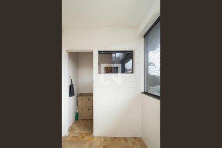 Apartamento à venda com 78m², 2 quartos e 2 vagas Apartamento à venda com 78m², 2 quartos e 2 vagasÁrea de Serviço