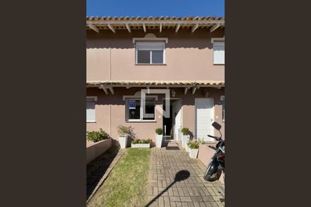 Casa de condomínio à venda com 117m², 2 quartos e 1 vaga Casa de condomínio à venda com 117m², 2 quartos e 1 vagaFachada