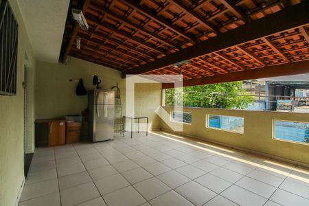 Sacada de casa à venda com 2 quartos, 120m² em Vila Carrao, São Paulo
