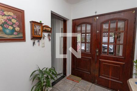 Hall de entrada  de casa à venda com 4 quartos, 300m² em Piraporinha, Diadema