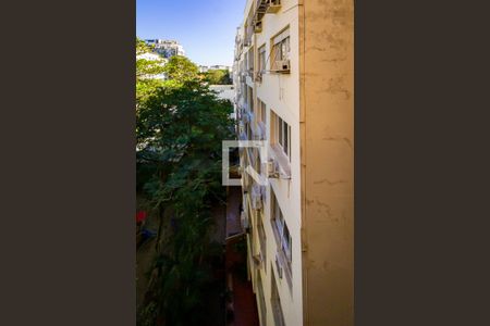 Vista da suíte  de apartamento à venda com 3 quartos, 102m² em Copacabana, Rio de Janeiro