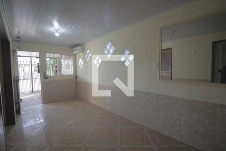 Casa à venda com 83m², 2 quartos e 1 vagaSala