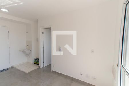 Sala   de kitnet/studio à venda com 1 quarto, 29m² em Parque Vitoria, São Paulo