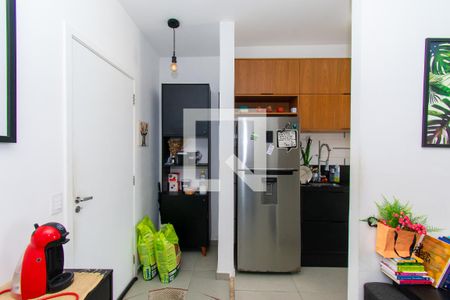 Hall de entrada de apartamento para alugar com 2 quartos, 54m² em Vila Prudente, São Paulo