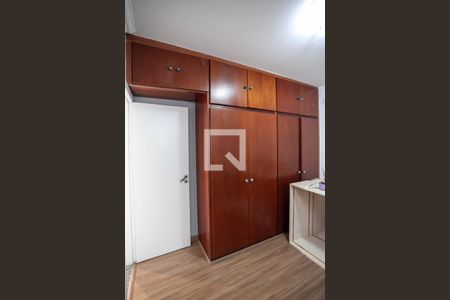 Quarto  de apartamento para alugar com 2 quartos, 122m² em Nova Cachoeirinha, Belo Horizonte