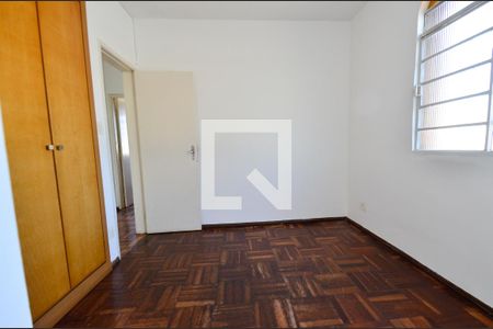 Quarto 2 de apartamento à venda com 2 quartos, 180m² em Sagrada Família, Belo Horizonte