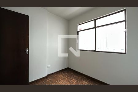 Quarto 1 de apartamento para alugar com 2 quartos, 50m² em Centro, Curitiba