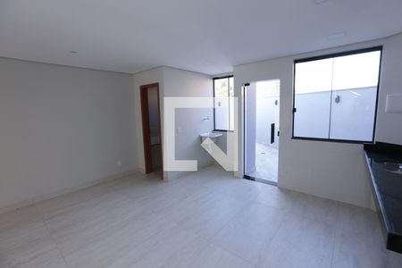 Cozinha de casa à venda com 3 quartos, 179m² em Xangri-la, Contagem