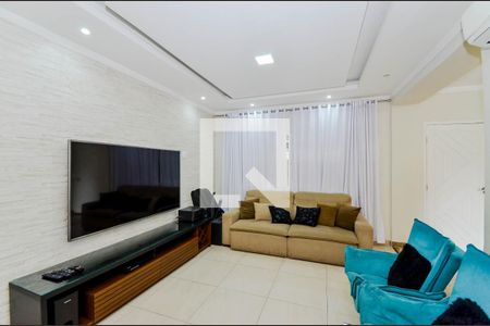 Sala de casa à venda com 3 quartos, 120m² em Vila Endres, Guarulhos