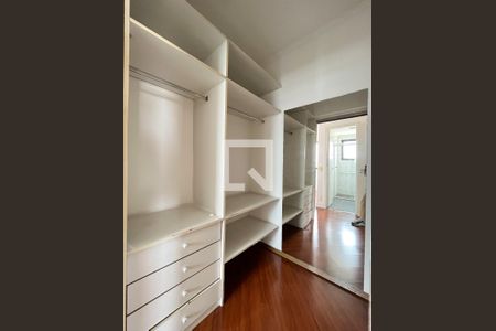 Closet da suíte de apartamento à venda com 3 quartos, 84m² em Jardim Brasil (zona Sul), São Paulo